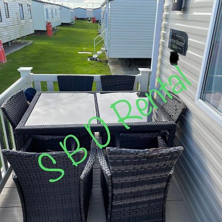 Summer Breeze Deluxe Caravan Rental Saint Osyth Eksteriør billede