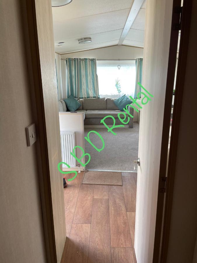 Summer Breeze Deluxe Caravan Rental Saint Osyth Eksteriør billede